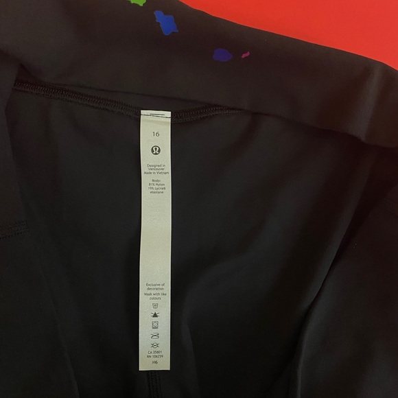 16 Hawaiian Aloha Lululemon Align HR Short black - Picture 10 of 10